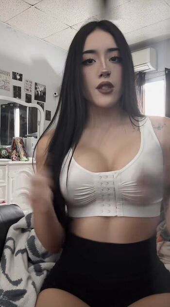 Shilynn Velez