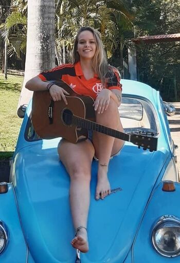 Show Your Girlfriend