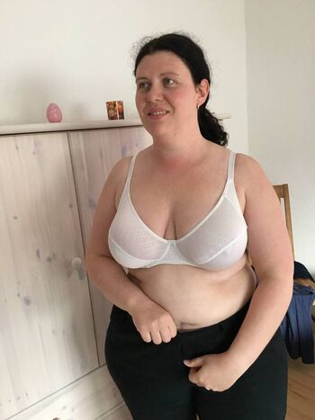 Show Your Girlfriend