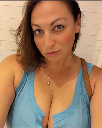 Show Your Girlfriend