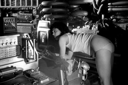 Sigourney Weaver