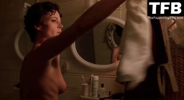 Sigourney Weaver