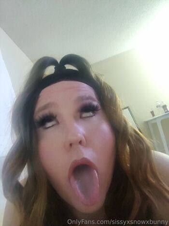 sissyxsnowxbunny