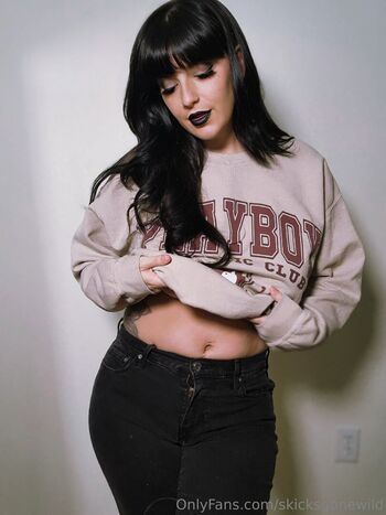 skicksgonewild