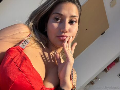 skyelopez