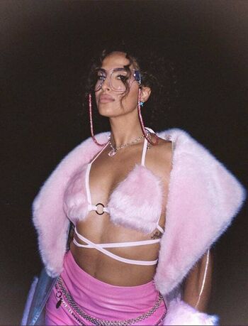 Snoh Aalegra