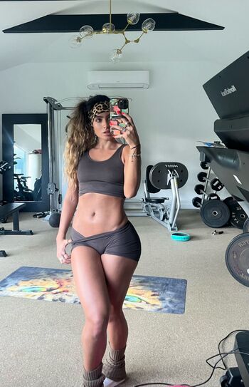 Sommer Ray