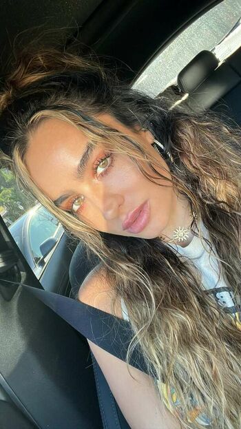 Sommer Ray