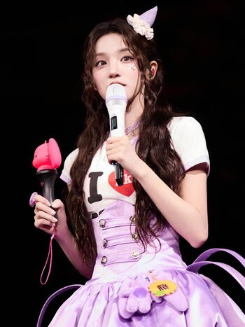 Song Yuqi