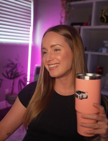 Sonja Reid aka OMGitsfirefoxx