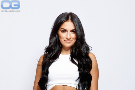 Sonya Deville