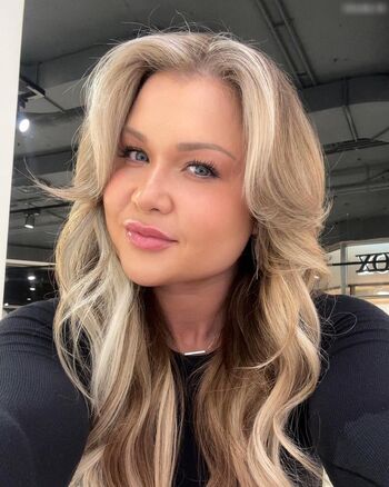Sophia Thiel