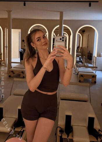 Sophia_xs