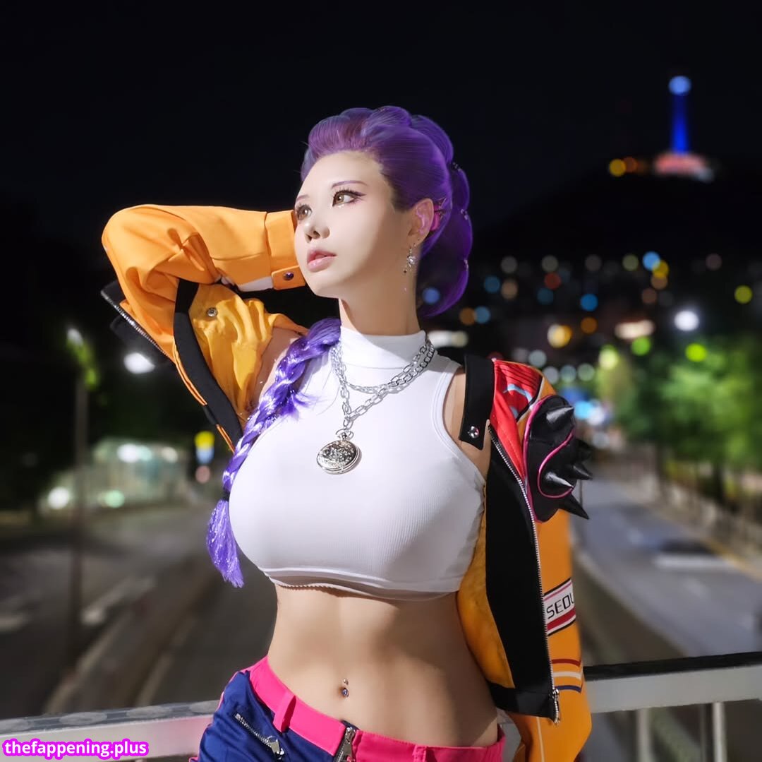 Spiral Cats Cosplay