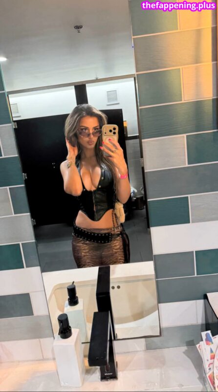 Sssniperwolf Naakte OnlyFans Foto #167