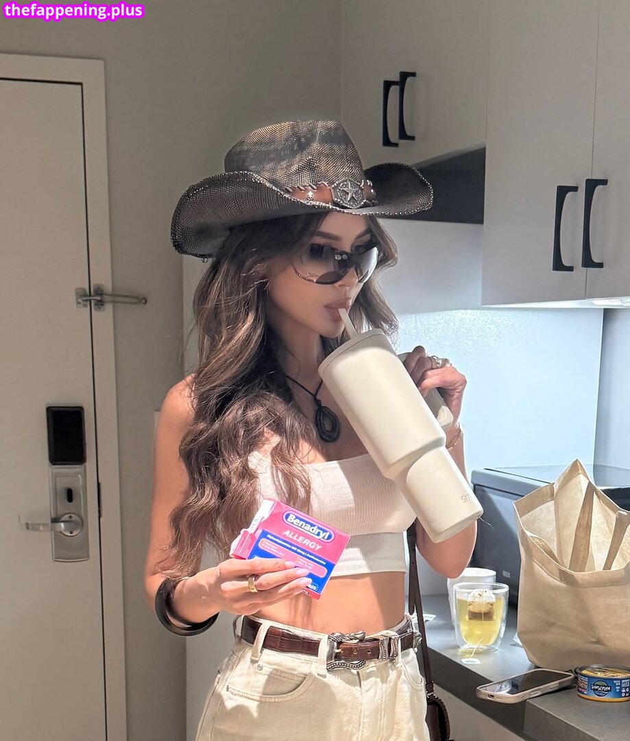 Sssniperwolf Naken OnlyFans Foto #194