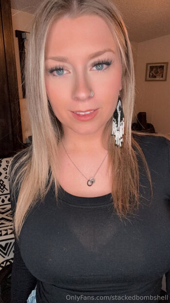 stackedbombshell