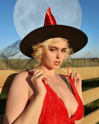 Stefania Ferrario