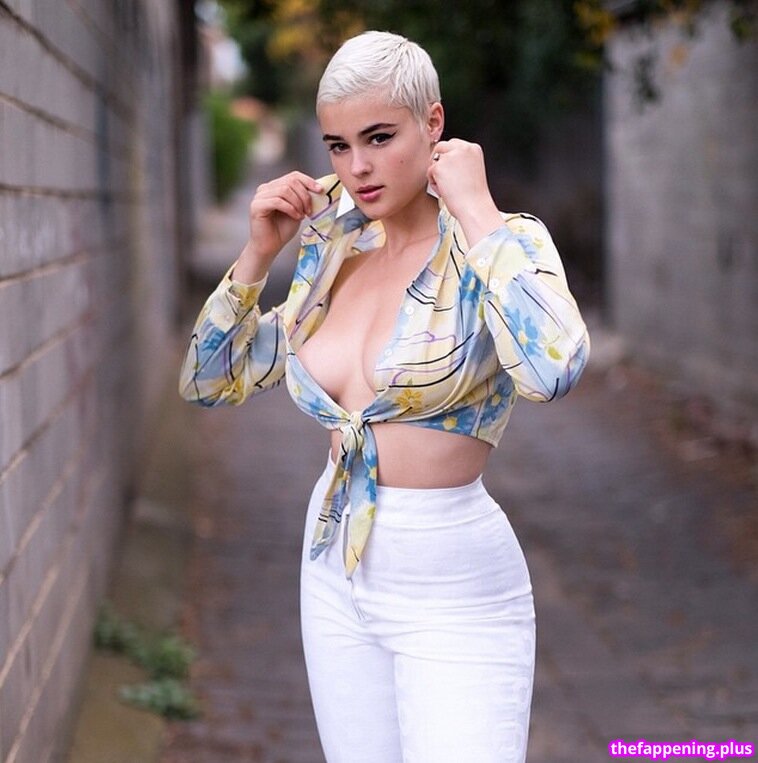 Stefania Model