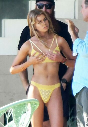 Stella Maxwell