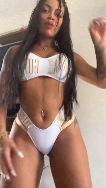 Stephanie Silveira