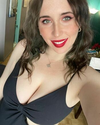 Stephanie Van Rijn
