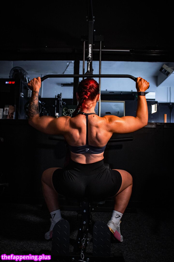 Strong AND Curvy Women