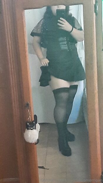 succubusgoth05