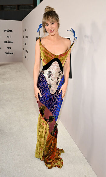 Suki Waterhouse