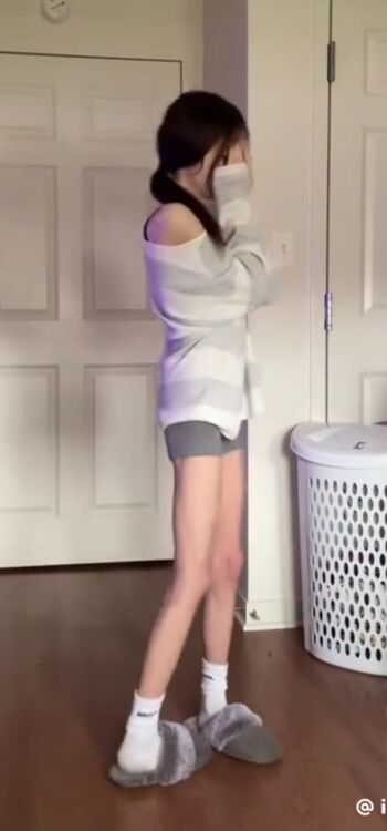 Super Skinny Models