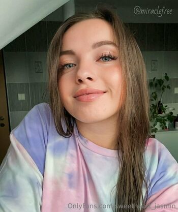sweetheart_jasmin