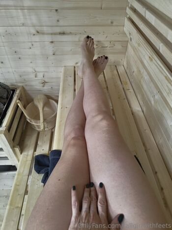 tallgirlwithfeets