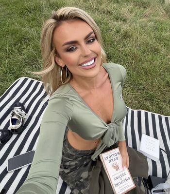 Tallia Storm