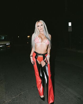 Tana Mongeau