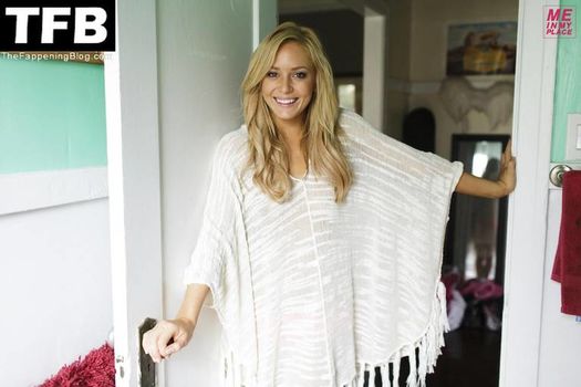 Tara Holt
