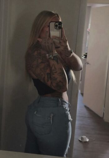 tattedbblonde