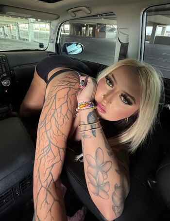 tattedbblonde