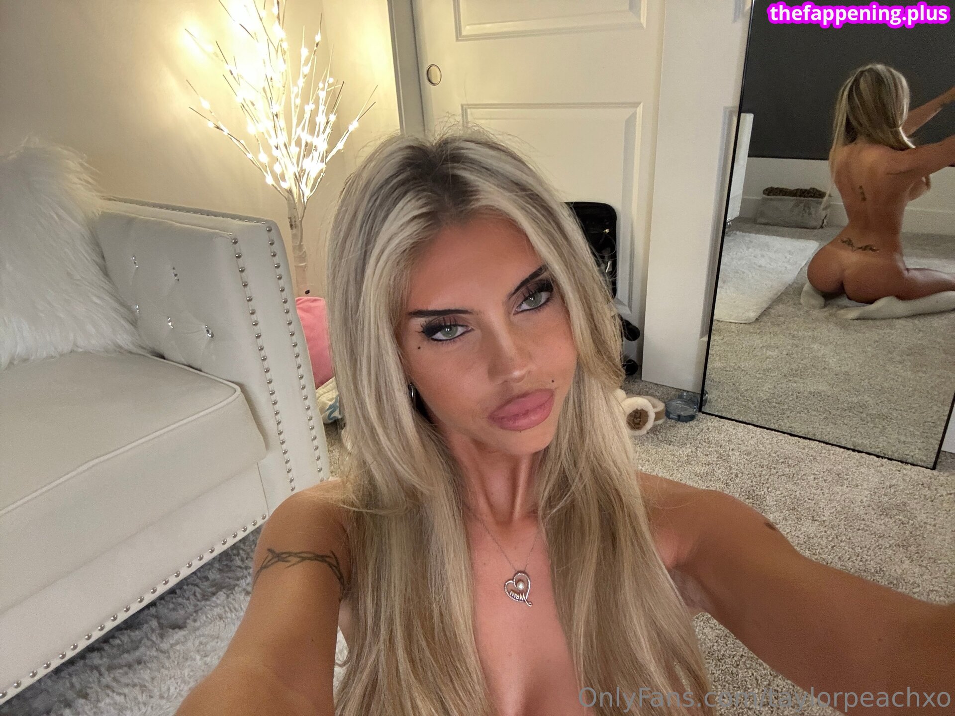 Taylor Peach Xo