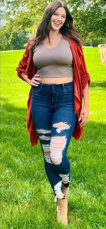 Taysia Lou Eckinger