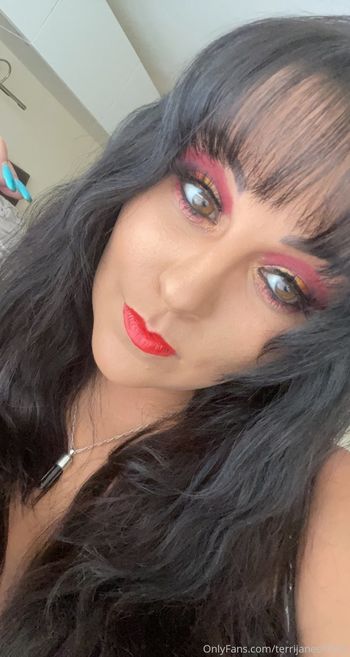 terrijaneofficial