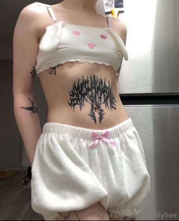 tgirllilyfree