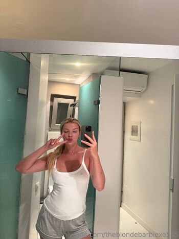 theblondebarbiexo555