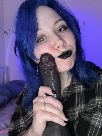 Thebluemoonie
