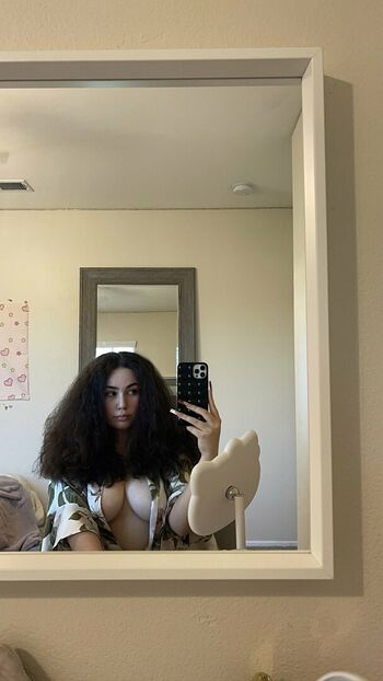 theemisskittykay