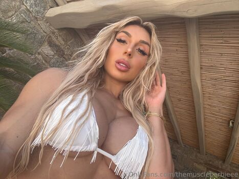 themusclebarbieee