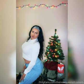 thenewqueenofcomedy
