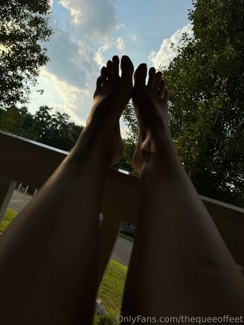 thequeeoffeet