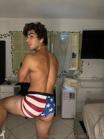 therealtroywellington