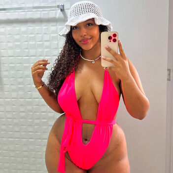 Thick Baddie