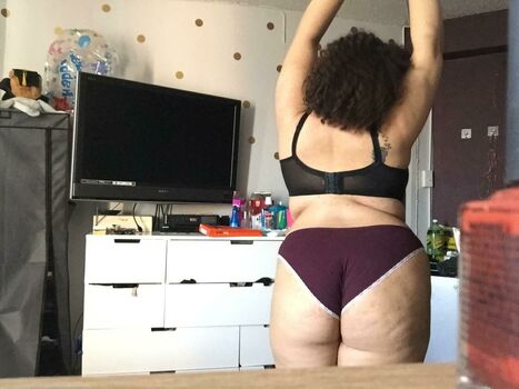 thick_hermione